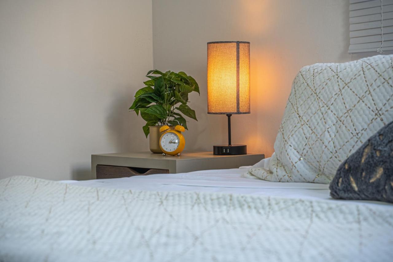 Pako Stays - Luxurious & Spacious 2 Bedroom Apartments Close To The Beach, Free Wi-Fi, Ideal Location In Downtown Cancun Centro エクステリア 写真
