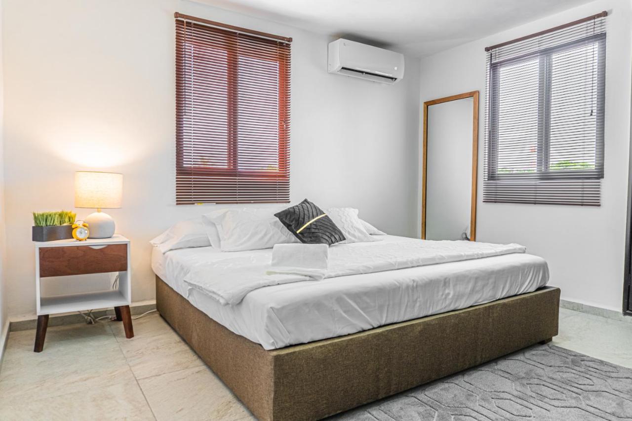 Pako Stays - Luxurious & Spacious 2 Bedroom Apartments Close To The Beach, Free Wi-Fi, Ideal Location In Downtown Cancun Centro エクステリア 写真